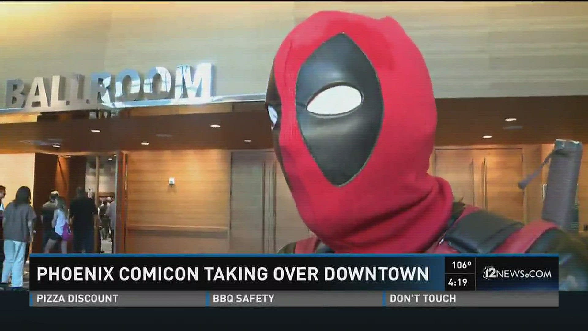 Phoenix Comicon taking over downtown.