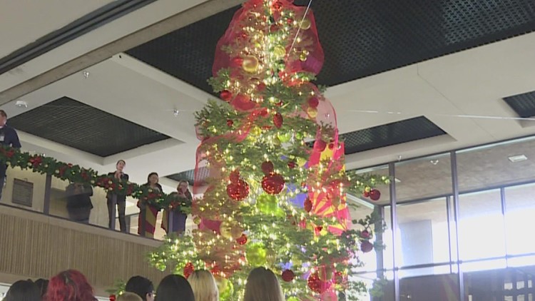 Arizona Capitol hosts Christmas tree lighting ceremony today