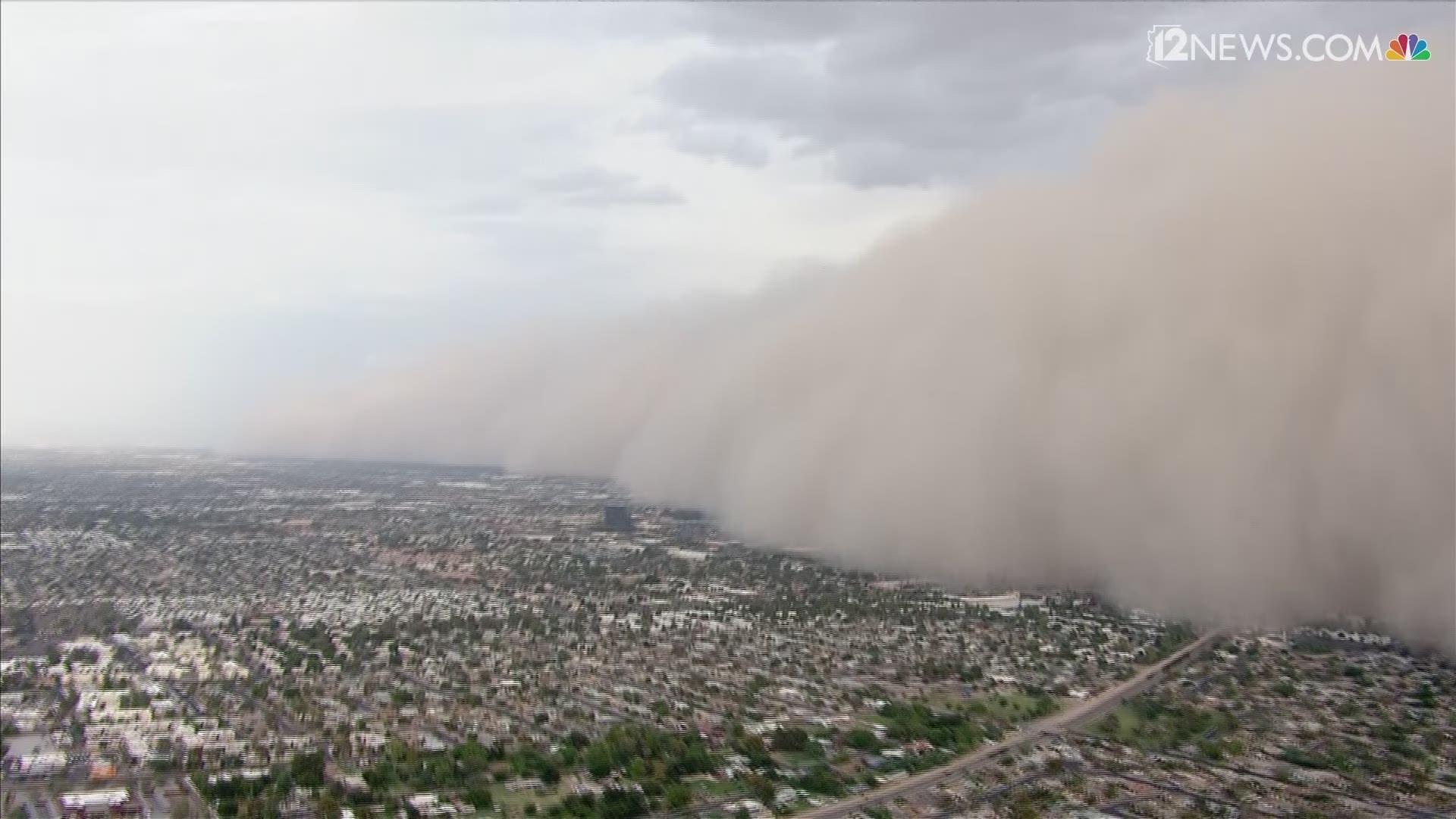 Time lapse: Sky 12 captures wall of dust moving toward Phoenix