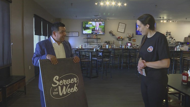 Server of the Week: Shon Wignall from Tempe keeps it real
