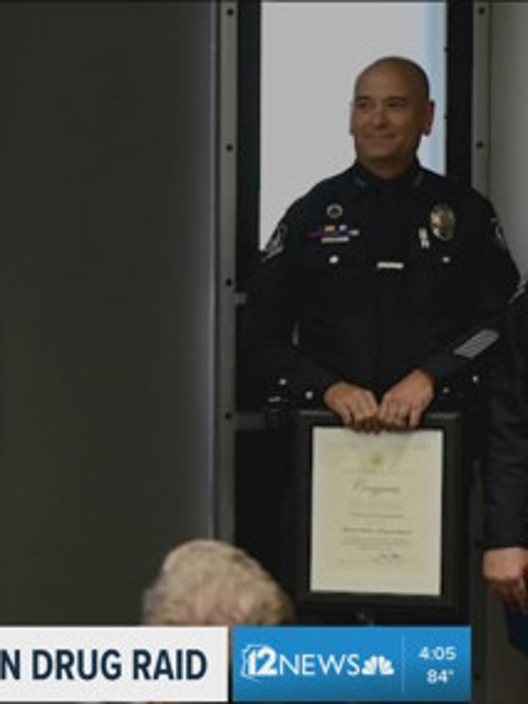 Former Phoenix police officer sentenced to prison for sex crime ...