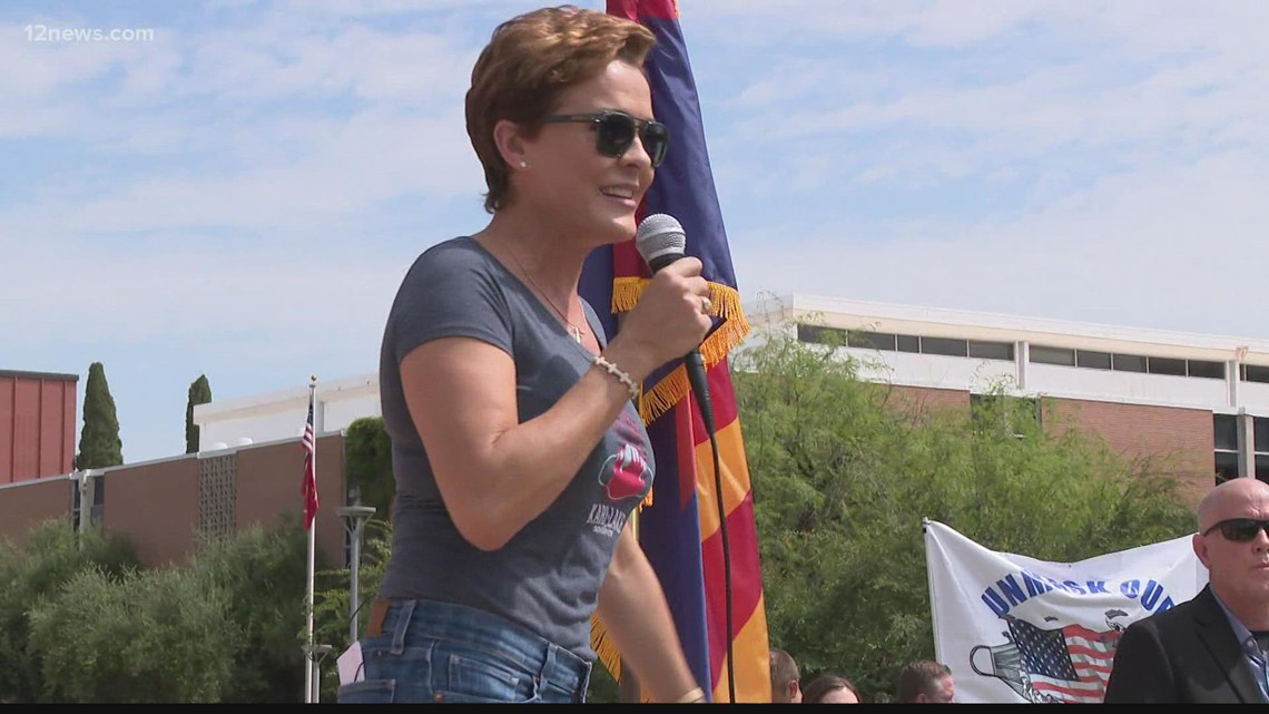 Quién es Kari Lak la candidata para gobernadora de Arizona?