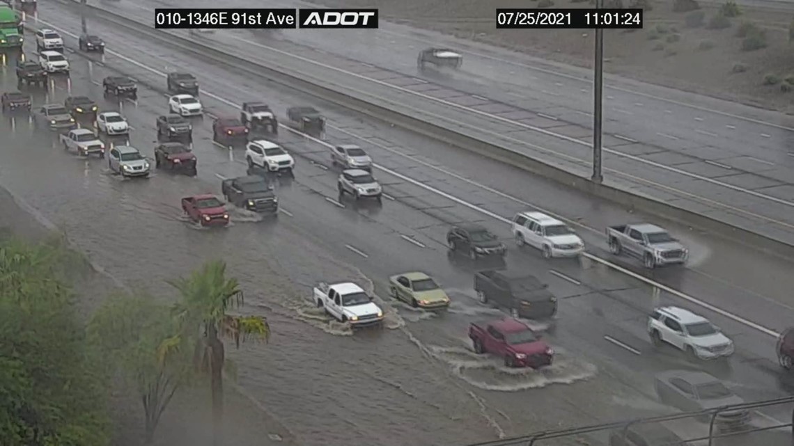 I-10 flooding restricts roadways in west Phoenix | 12news.com