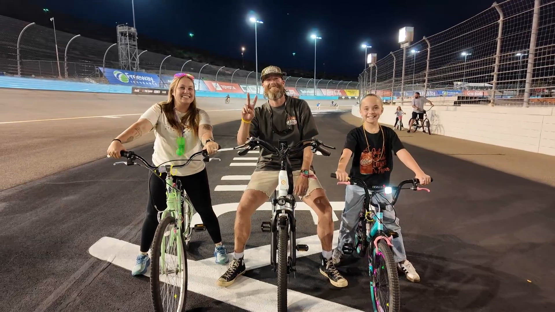 Former D-backs pitcher offering fan experience at Phoenix Raceway ...