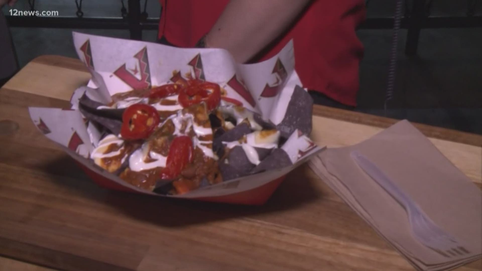 Trisha Hendricks tries the unique dishes the D-backs are offering for the Fourth of July holiday.