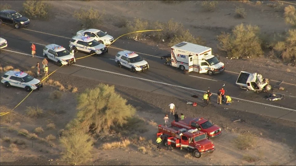 2 Dead After Car Crosses Median, Crashes On I-8 | 12news.com