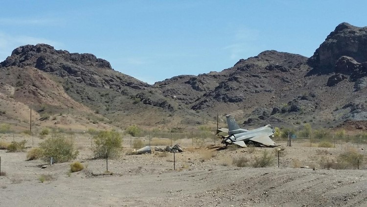 Lake Havasu Crash: F-16 Pilot Ejects, Is in Good Condition