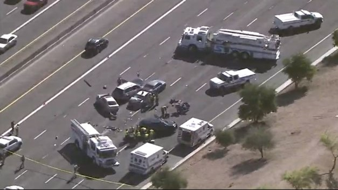 DPS: Mesa man dies after crash involving 6 vehicles on US 60 | 12news.com