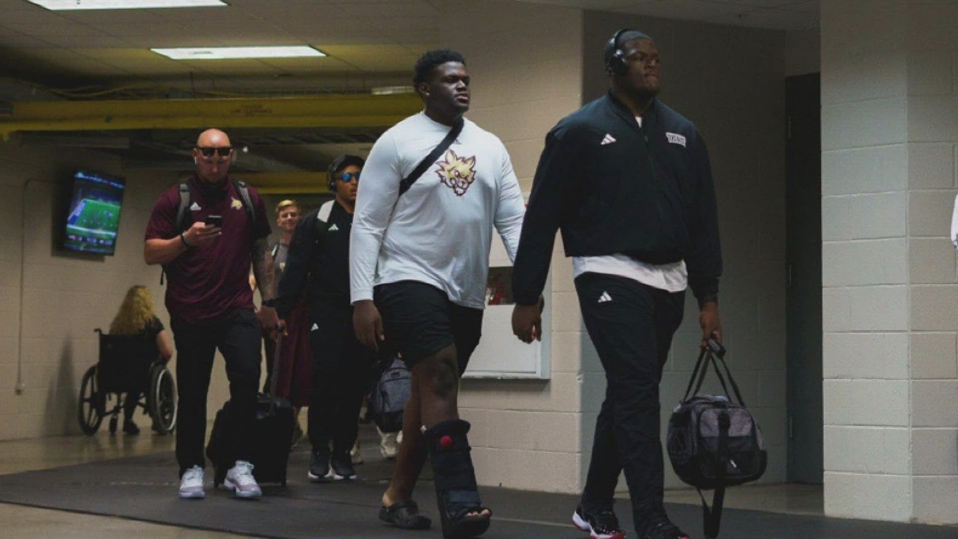 Jimeto Obigbo and Emeka Obigbo spent their entire lives lining up together as teammates. Jimeto Obigbo's decision to transfer to ASU now pits them as opponents.