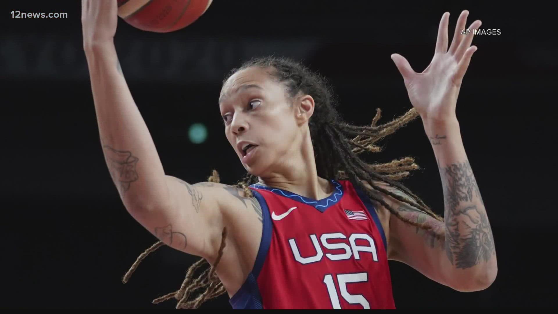 Brittney Griner S Wife Cherelle Thanks Fans For Support 12news Com