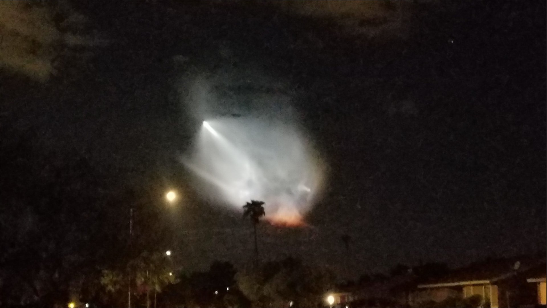 Photos Weird light in Arizona sky is from SpaceX launch