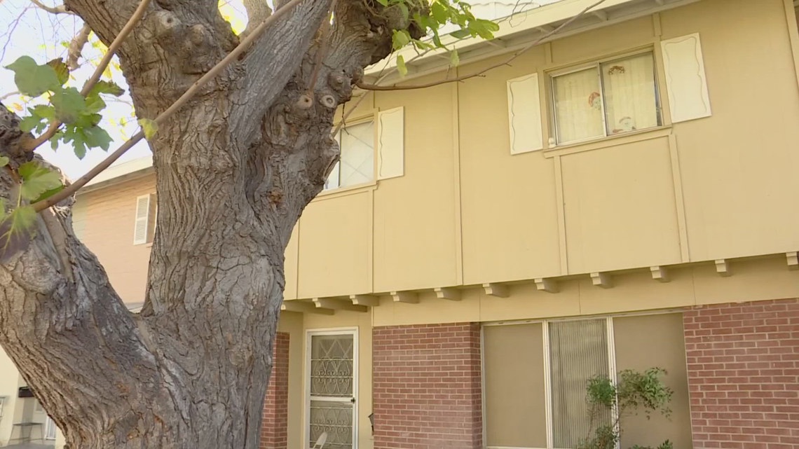 Arizona teenager dies after being kept in cage, police said | 12news.com