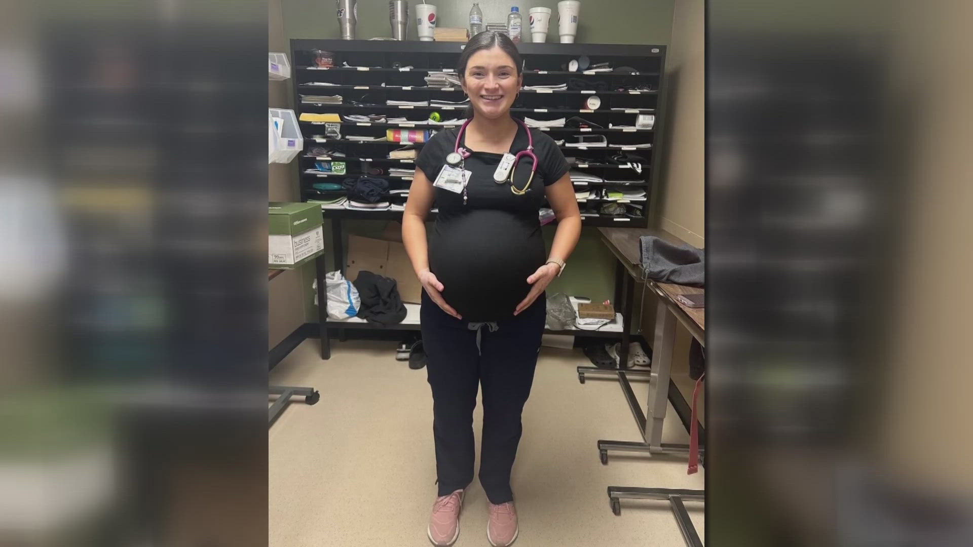 The Arizona midwife who oversaw a home birth where the mother and infant died in December has had a meeting with state health officials.