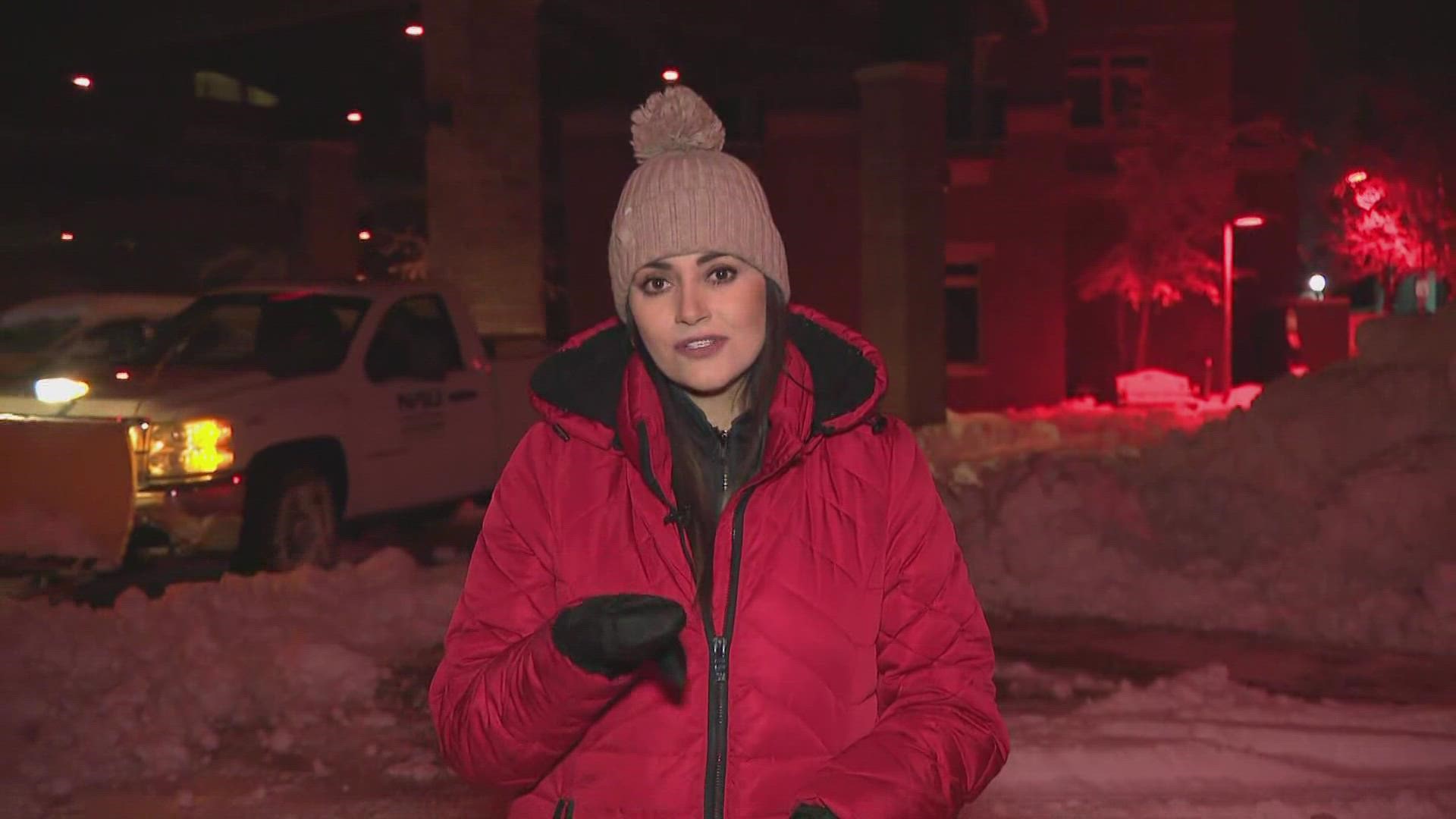 The snowfall in the Flagstaff area continued overnight Monday into Tuesday morning. Adriana Loya has the details.