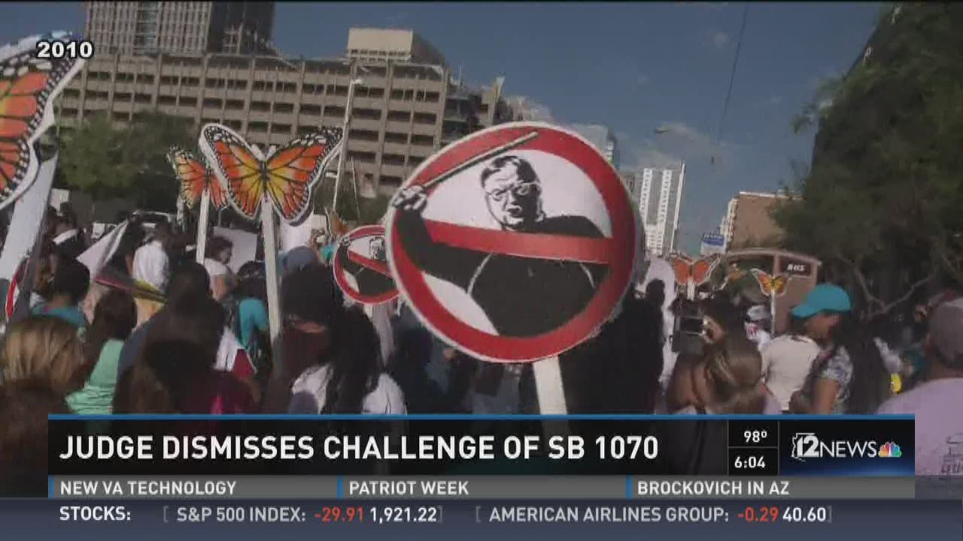 Judge dismisses challenge to SB 1070.