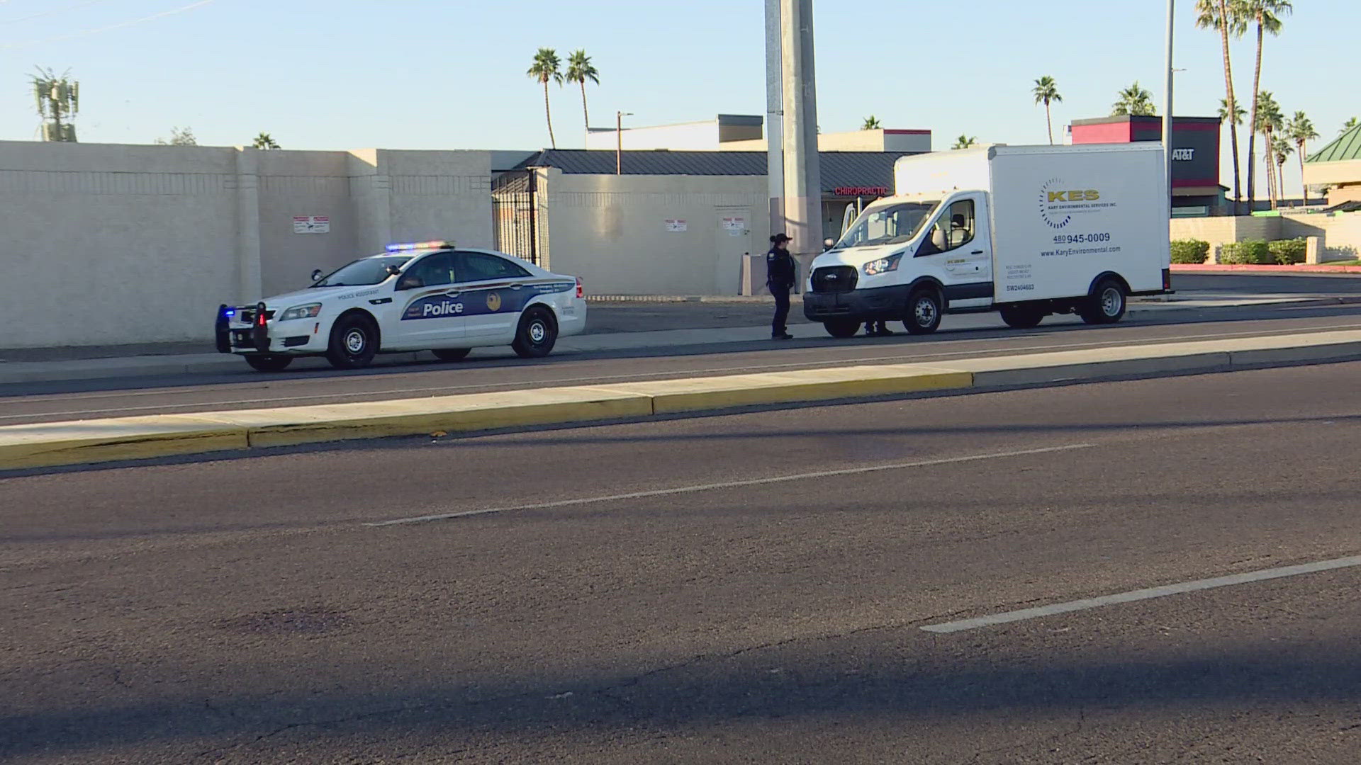 Man killed in Phoenix hit-and-run, police looking for driver | 12news.com