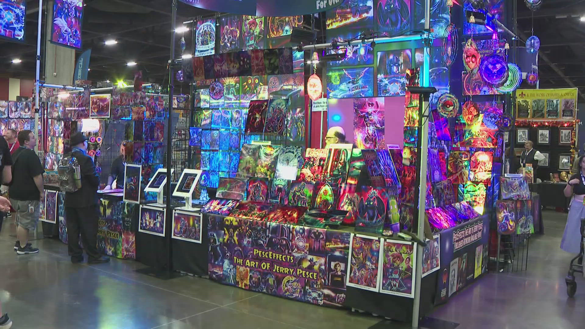 The 3 day event allows fans to rock cosplay and meet their favorite actors.