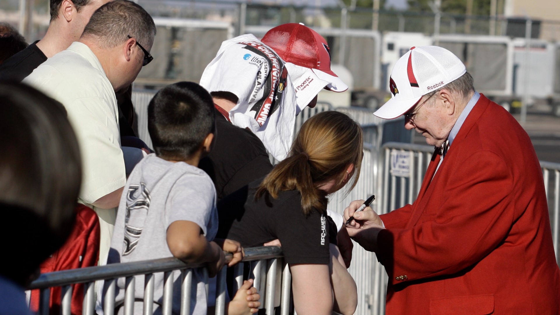 Arizona Cardinals Owner William 'Bill' Bidwill Dies At The Age Of 88 ...