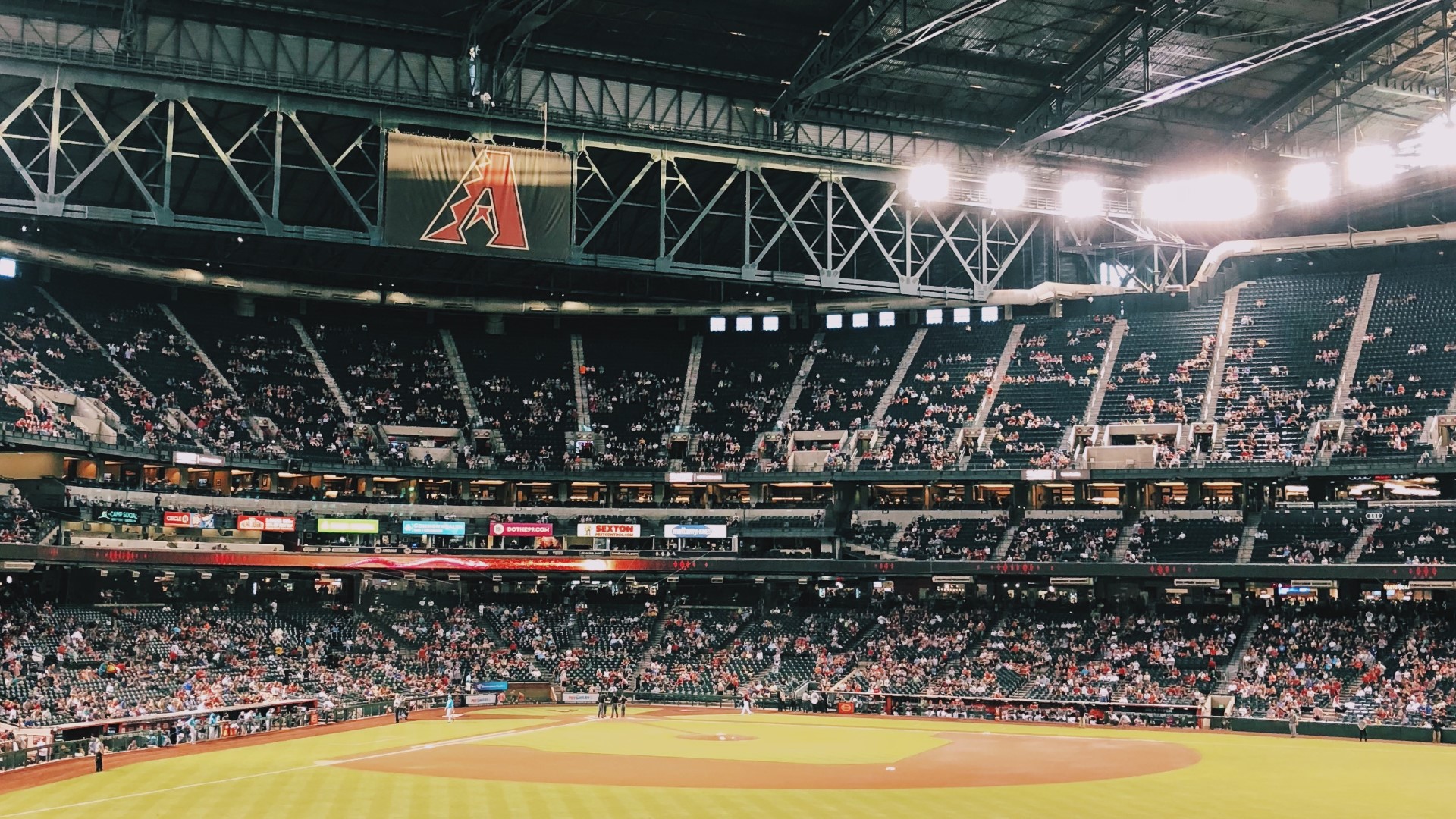 Arizona Diamondbacks open Chase Field for individual workouts