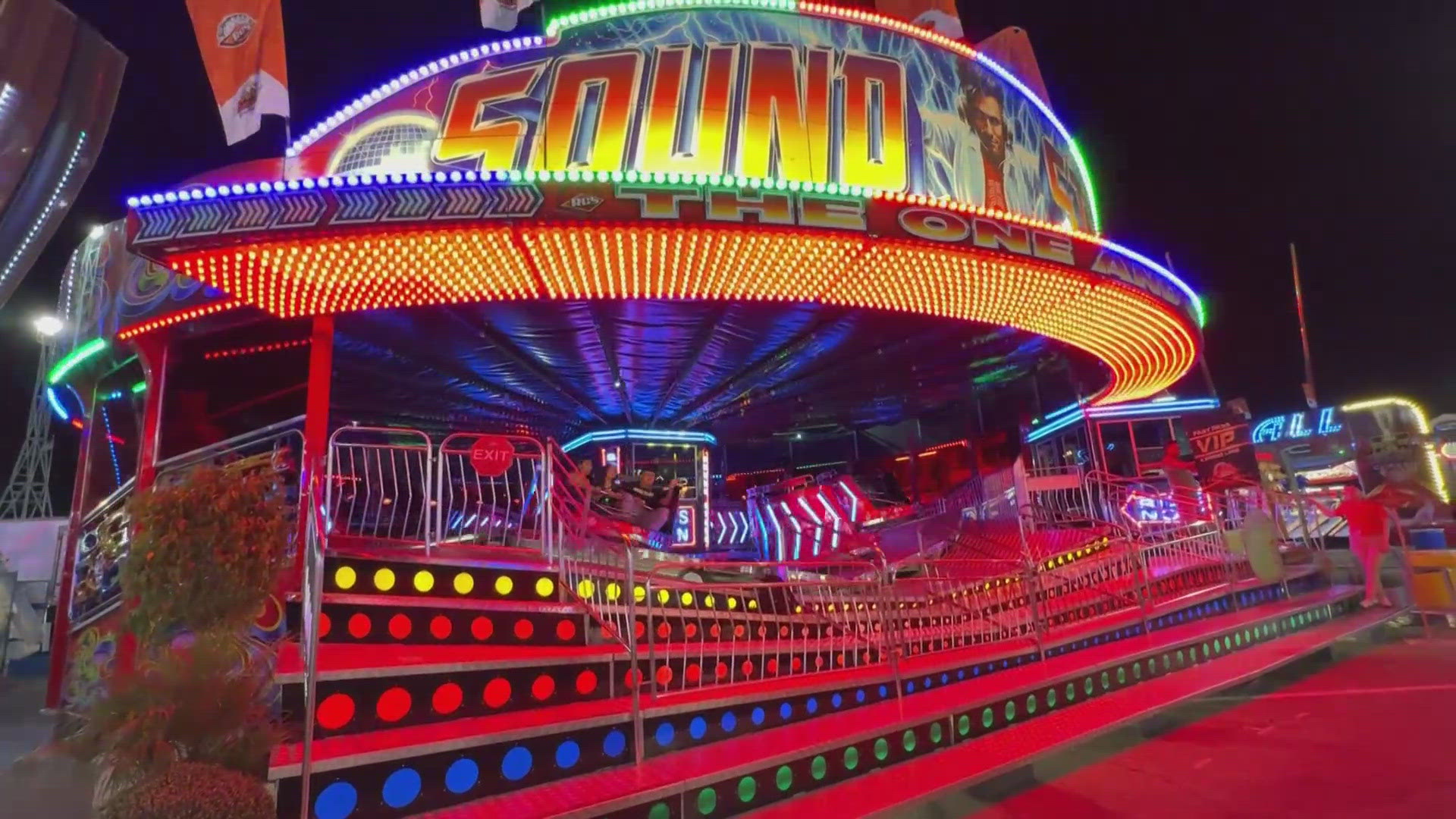 Opening night at the Arizona State Fair brought crowds, cotton candy and new attractions as families filled the fairgrounds Friday evening.