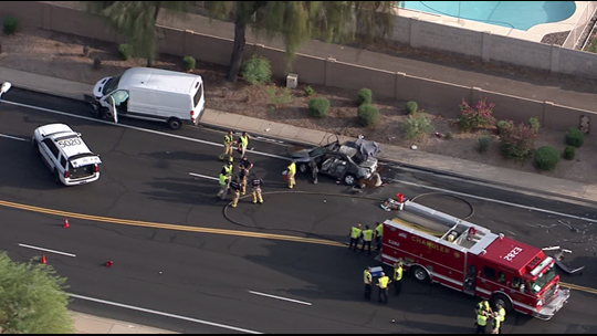 2 Dead After Multi-vehicle Crash At Chandler Intersection | 12news.com