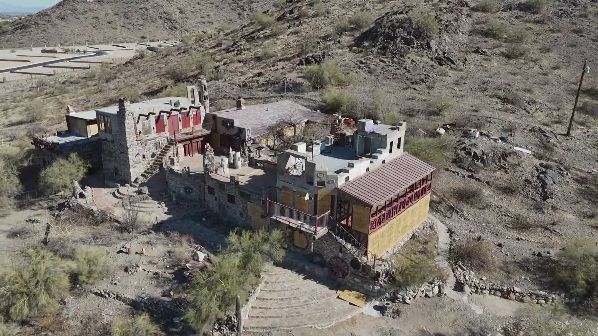 The denial of a demolition permit for the Phoenix Mystery Castle expires Friday, clearing the way for demolition if the owners want.