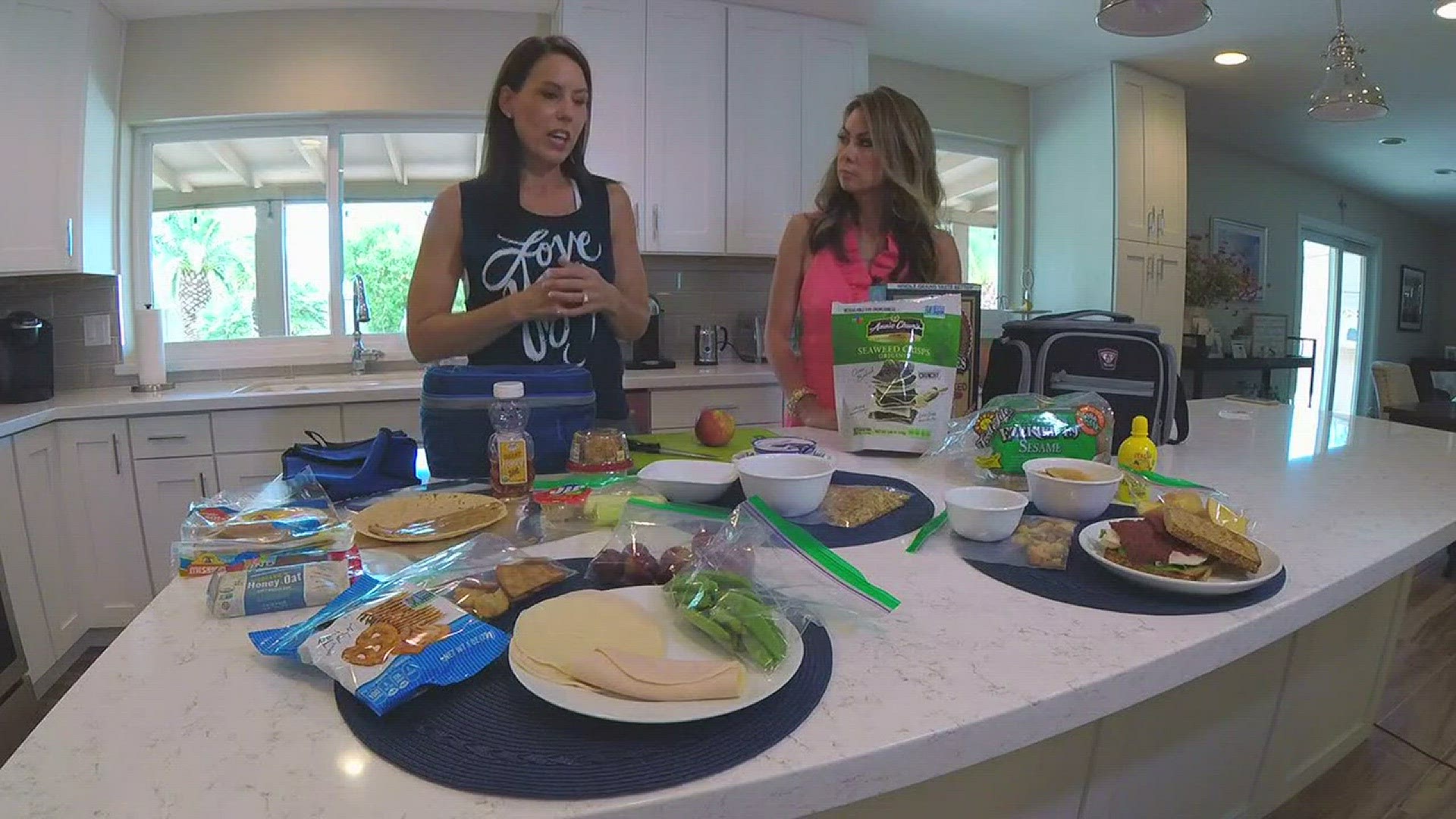 Kim Miller Fit Mom Diet shows us how to make some easy and healthy lunches for teenagers.