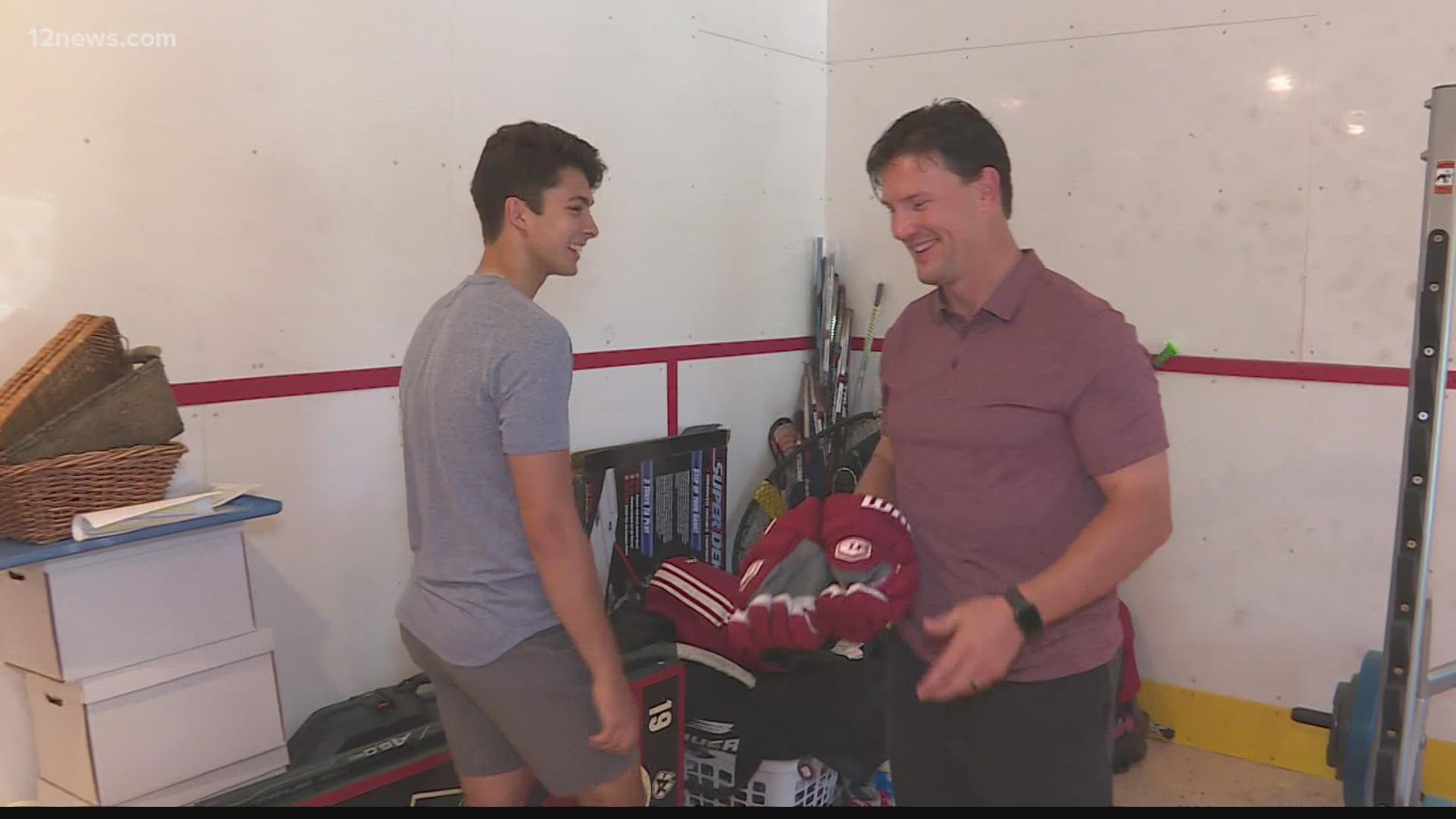 The Coyotes' most famous player, Shane Doan, has a new roommate! It's first-round pick Dylan Guenther and he's being the perfect house guest!