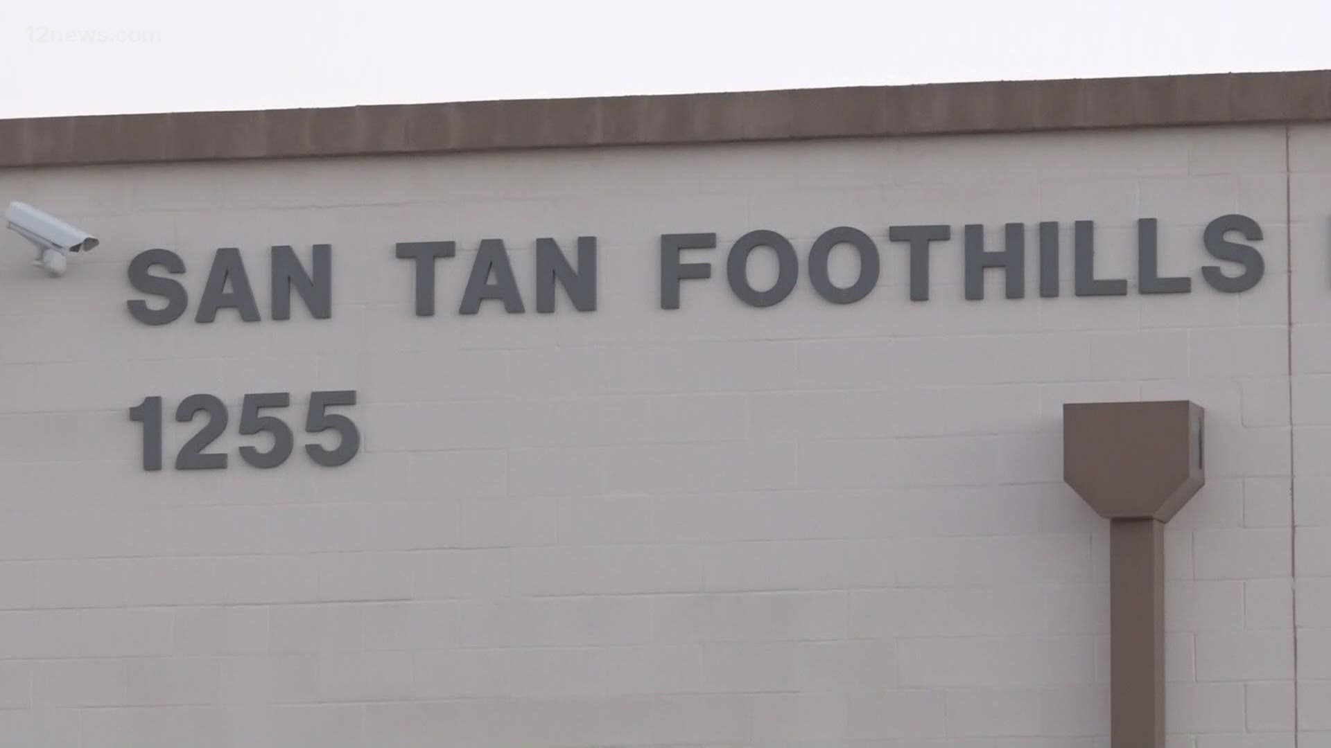 A high school in San Tan Valley was forced to close its doors and go back to online classes due to a COVID-19 outbreak. Team 12's Trisha Hendricks has the latest.