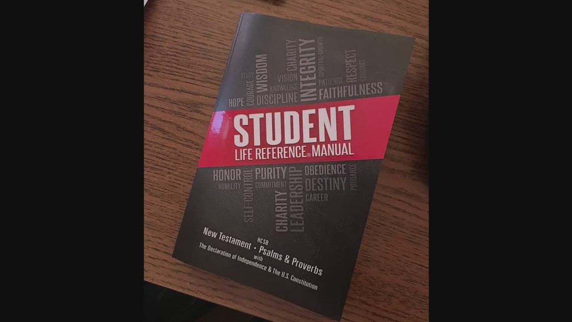 Idol contestant distributed religious books in Arizona schools - Vimarsana News