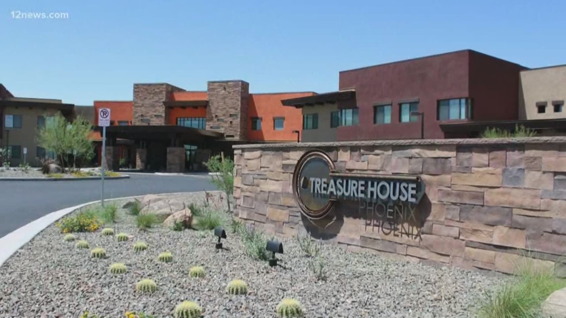 Treasure House: Kurt Warner and Brenda Warner on a mission to help adults  with developmental disabilities - CBS News