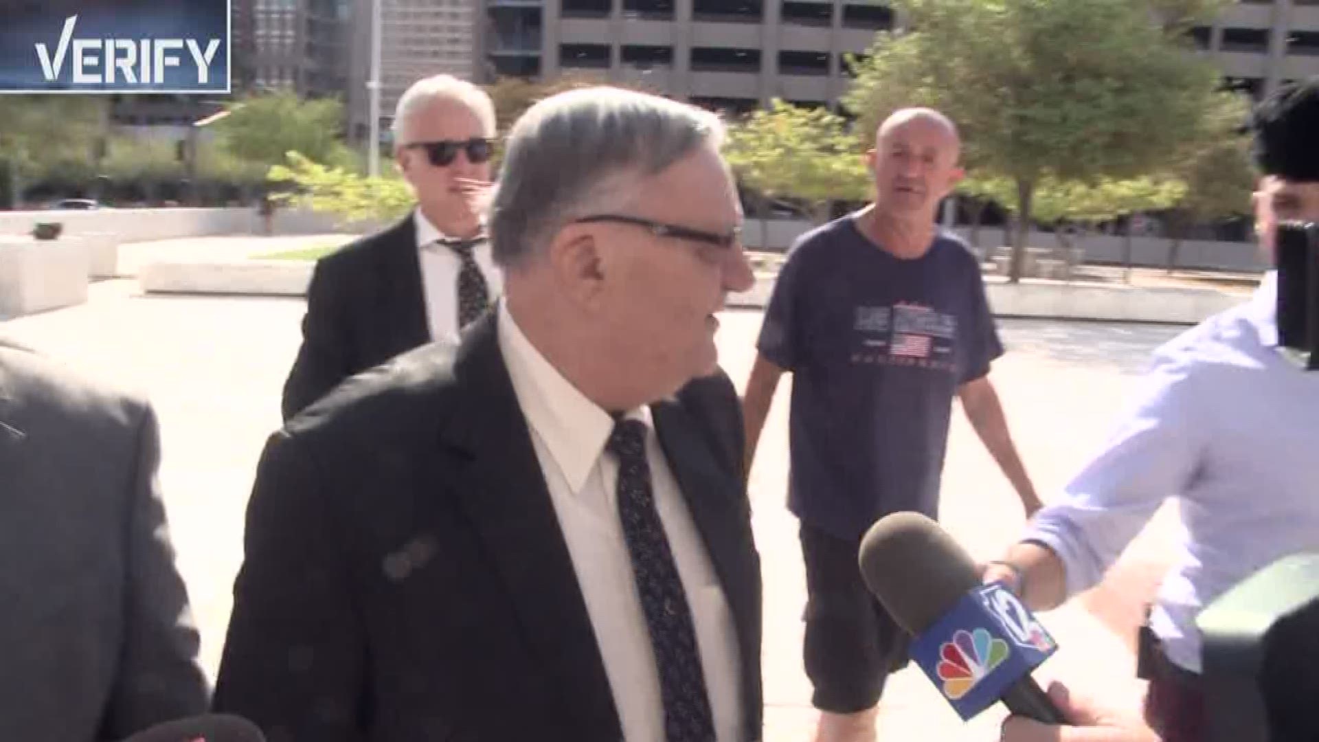 12 News' reporter Brahm Resnik looks at the sentencing options Joe Arpaio could face from his guilty verdict.