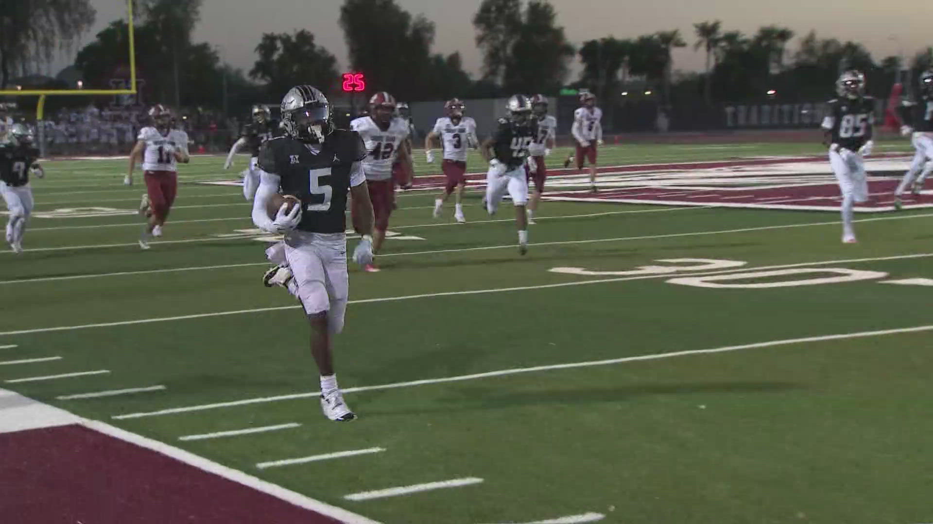 In some Thursday night Fever action, the Hamilton Huskies moved to 2-0 in 2024 by defeating Desert Ridge. Watch the highlights above.