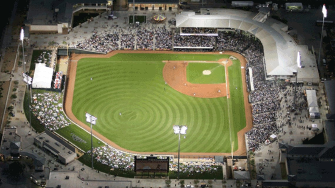 Surprise Stadium Review - Kansas City Royals, Texas Rangers