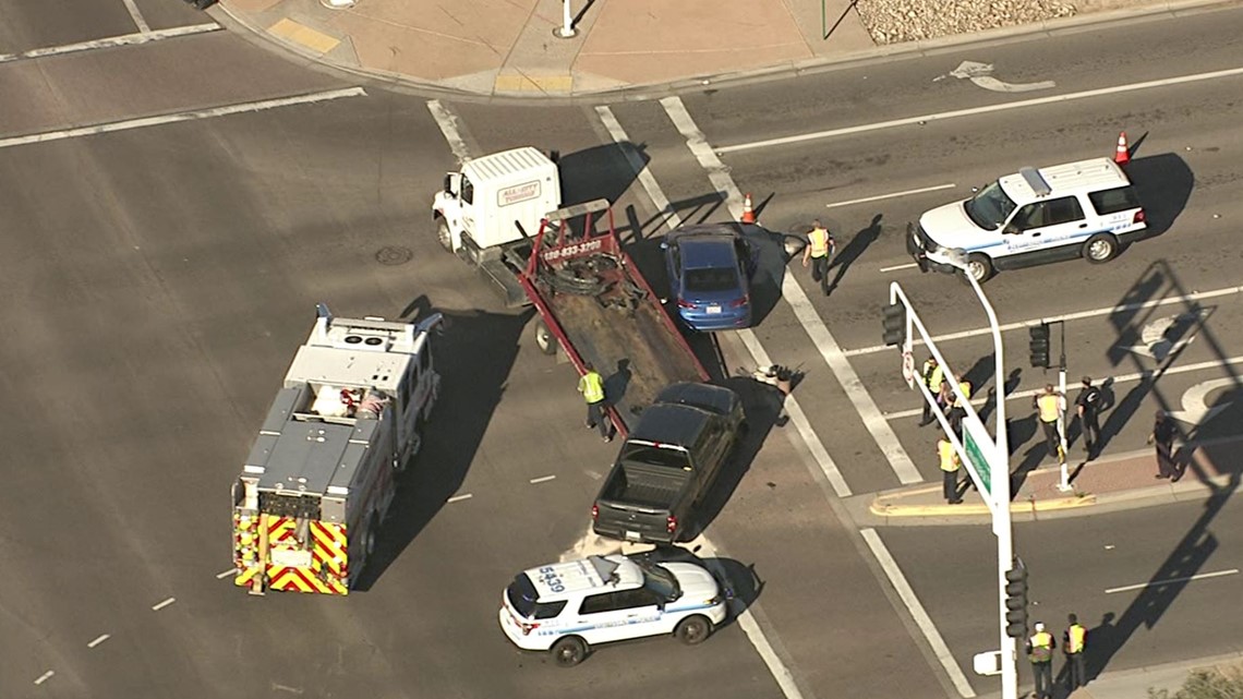2 pedestrians hit after 2 cars crashed in Scottsdale intersection