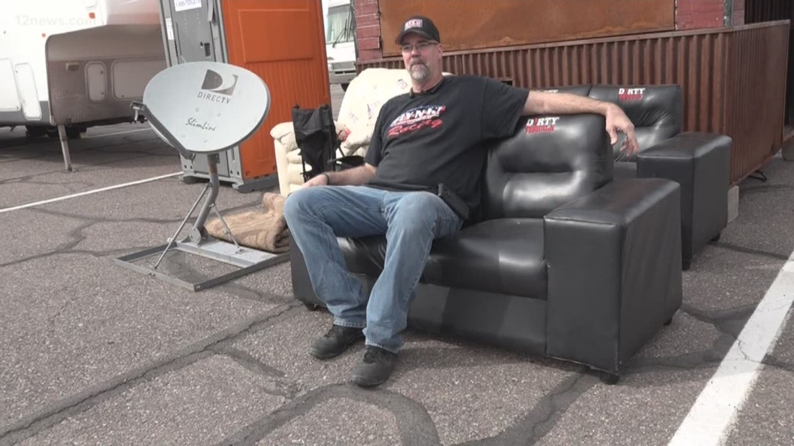 NASCAR fans race to ISM Raceway in Phoenix  12news.com