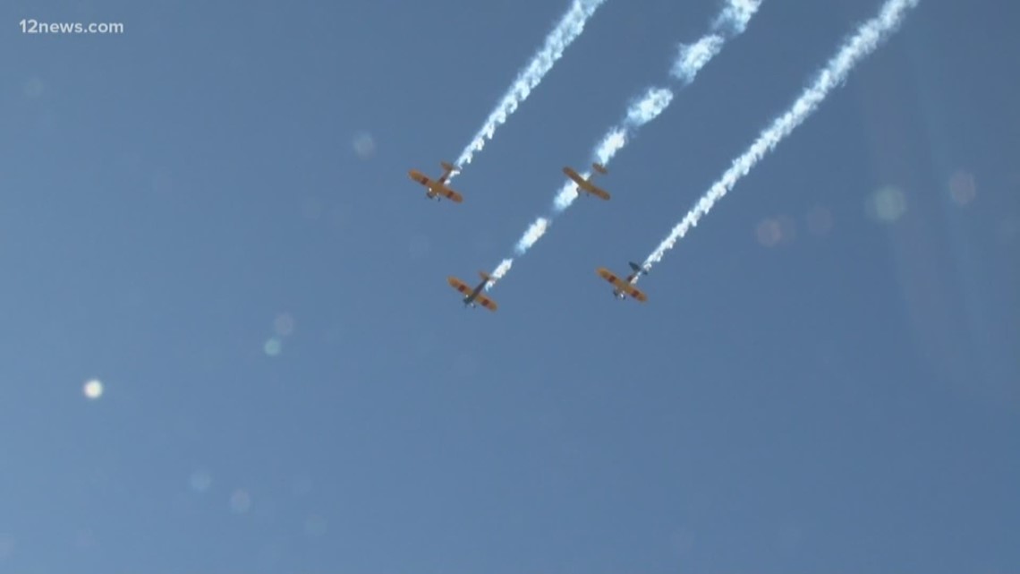 Mesa honors heroes in Veteran's Day parade  12news.com