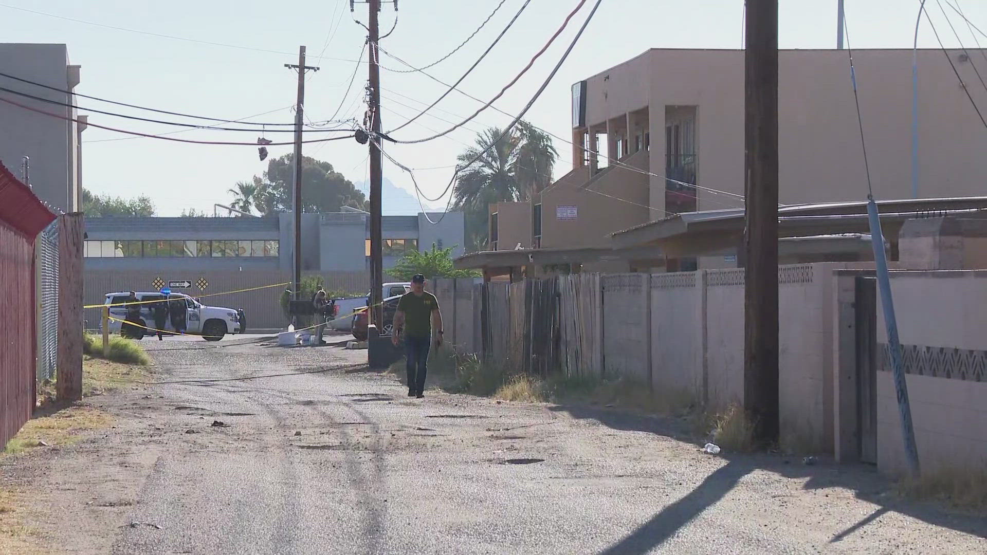 Phoenix police is assisting the FBI in an investigation near I-17 and Bethany Home Road on Tuesday.