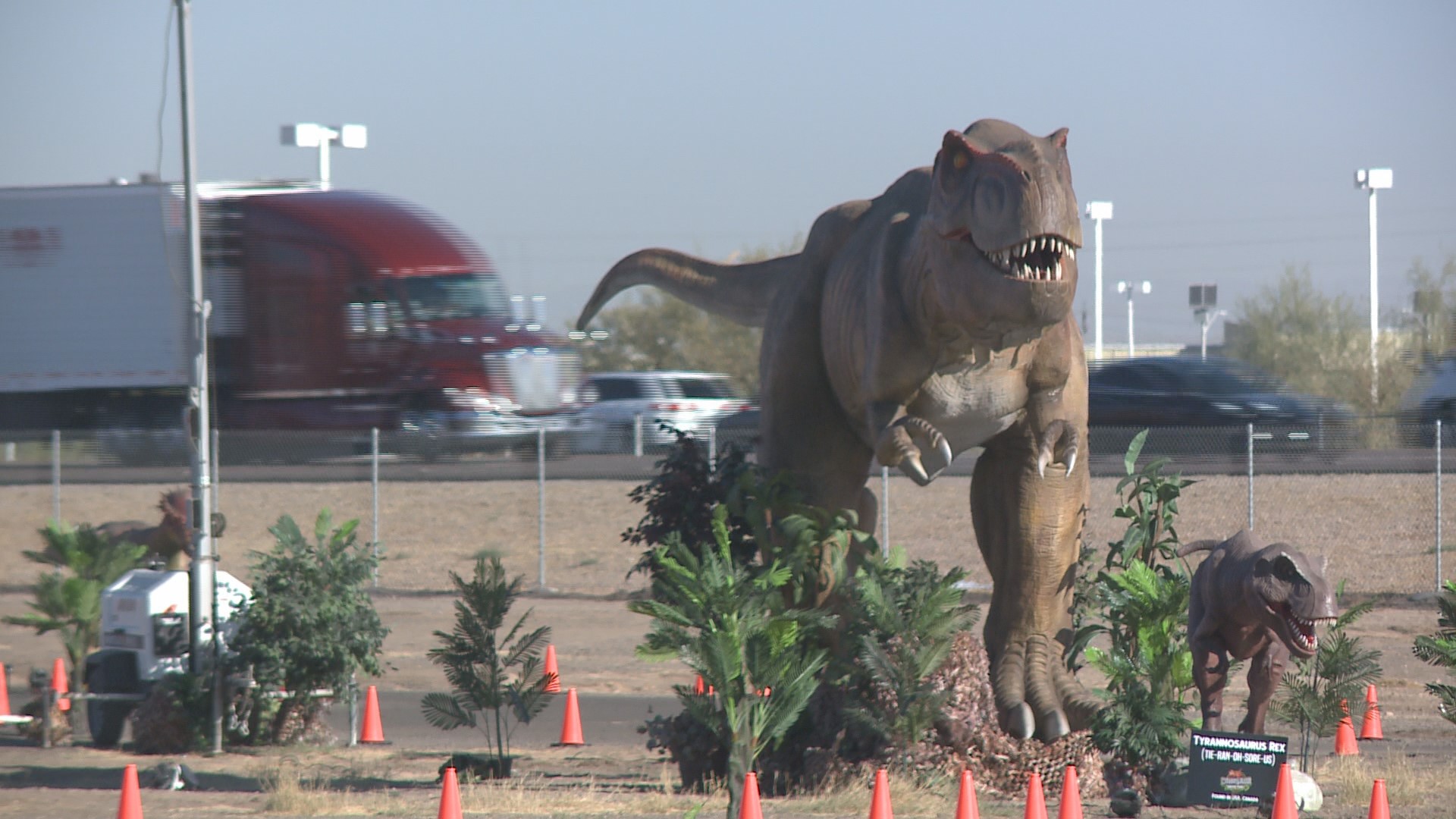 Dinosaur DriveThru brings lifesize animatronic dinos to Chandler