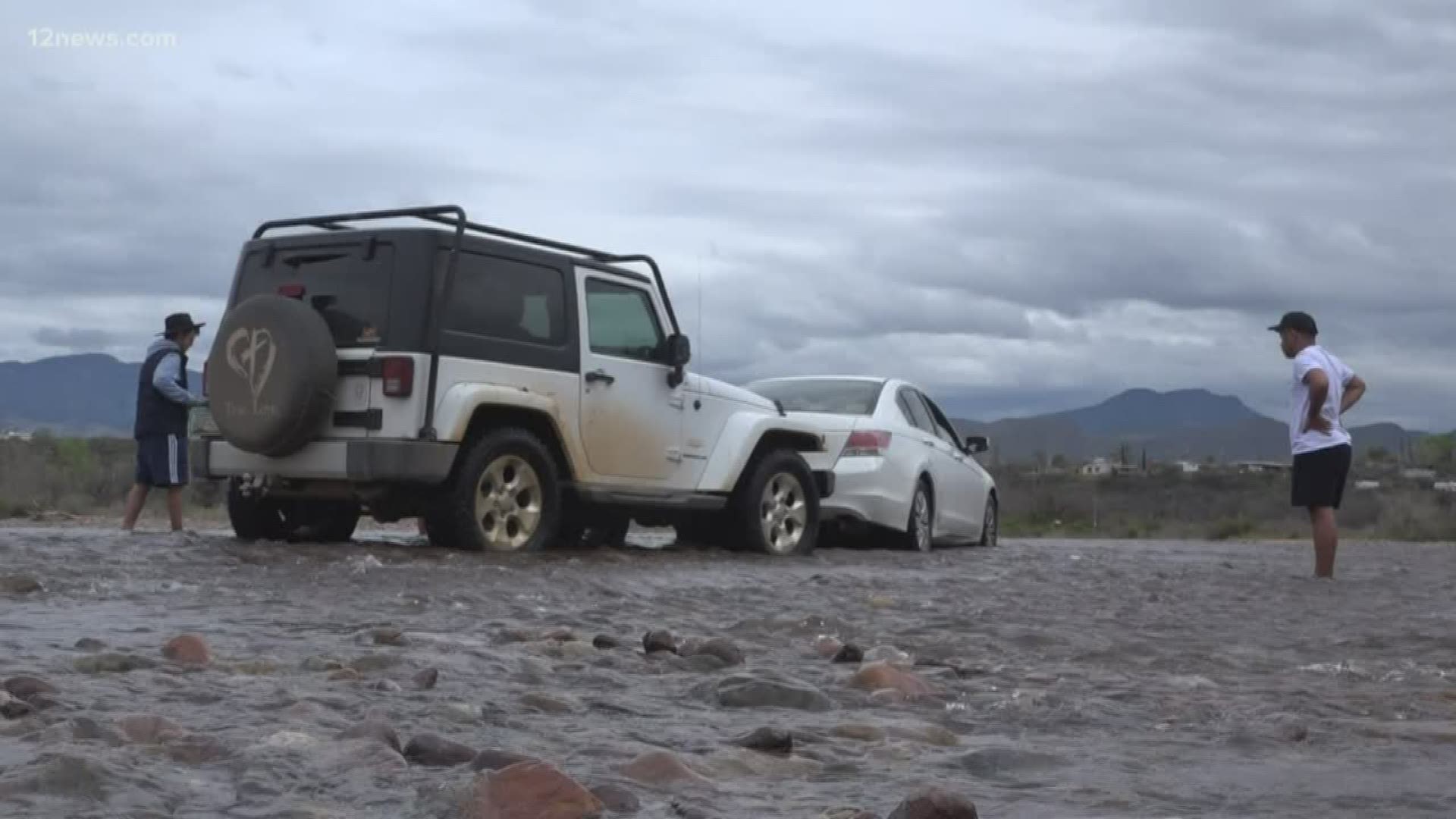 Residents in Tonto Basin prep for rain