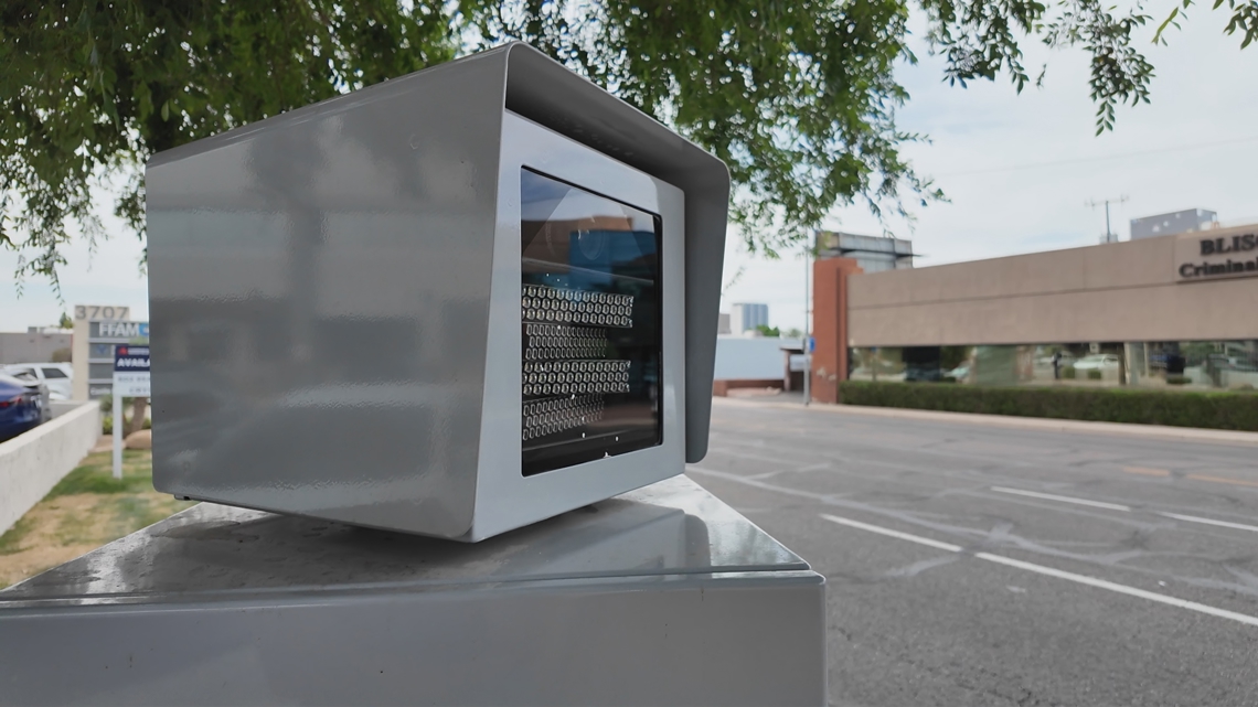 Phoenix police warn of scam texts claiming photo radar violations