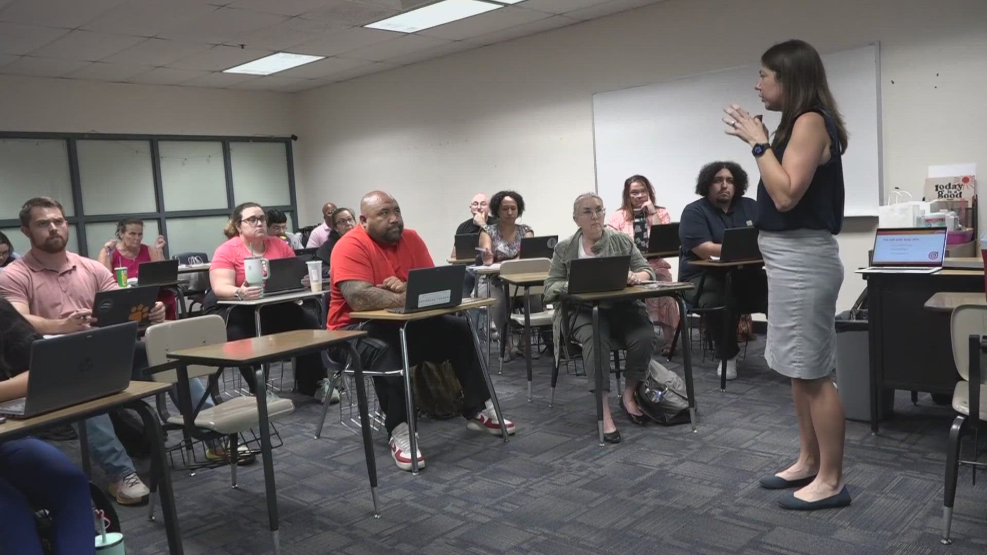 Peoria school district leaders said they're preparing teachers so that they can lead artificial intelligence usage conversations responsibly.