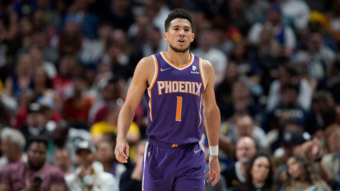 12 Berita Olahraga: Phoenix Suns akan memiliki kesempatan untuk membuat rekor waralaba baru ketika mereka menghadapi Los Angeles Lakers pada hari Selasa