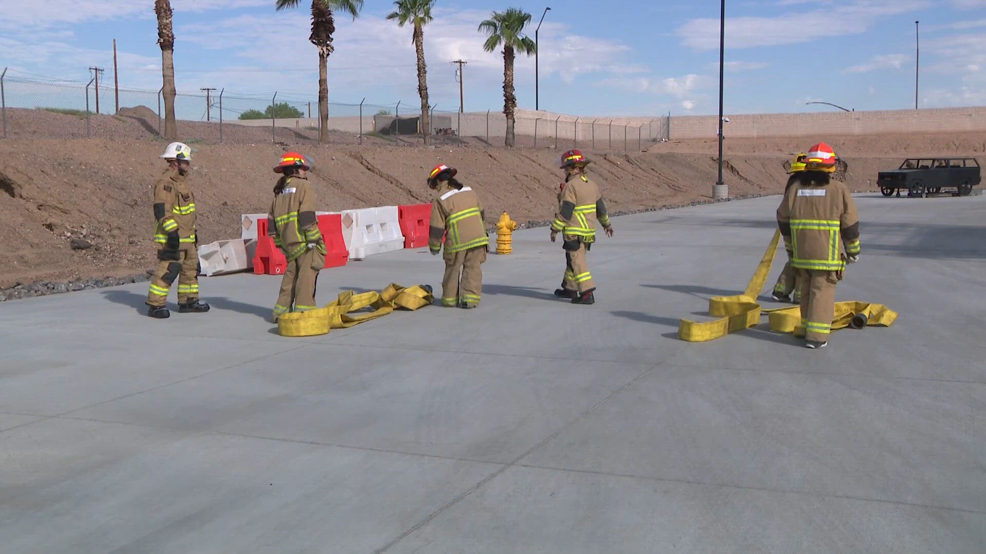 Avondale camp introduces teens to EMS and fire careers | 12news.com