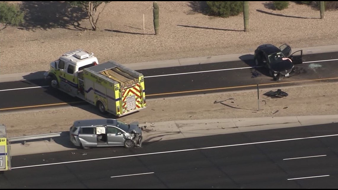 Wrongway crash in Glendale shuts down Loop 303