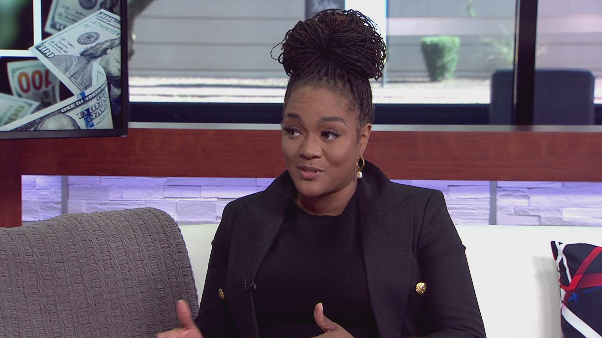 We asked financial expert Angelica Prescod about all things FAFSA, loans, and Pell grants.
