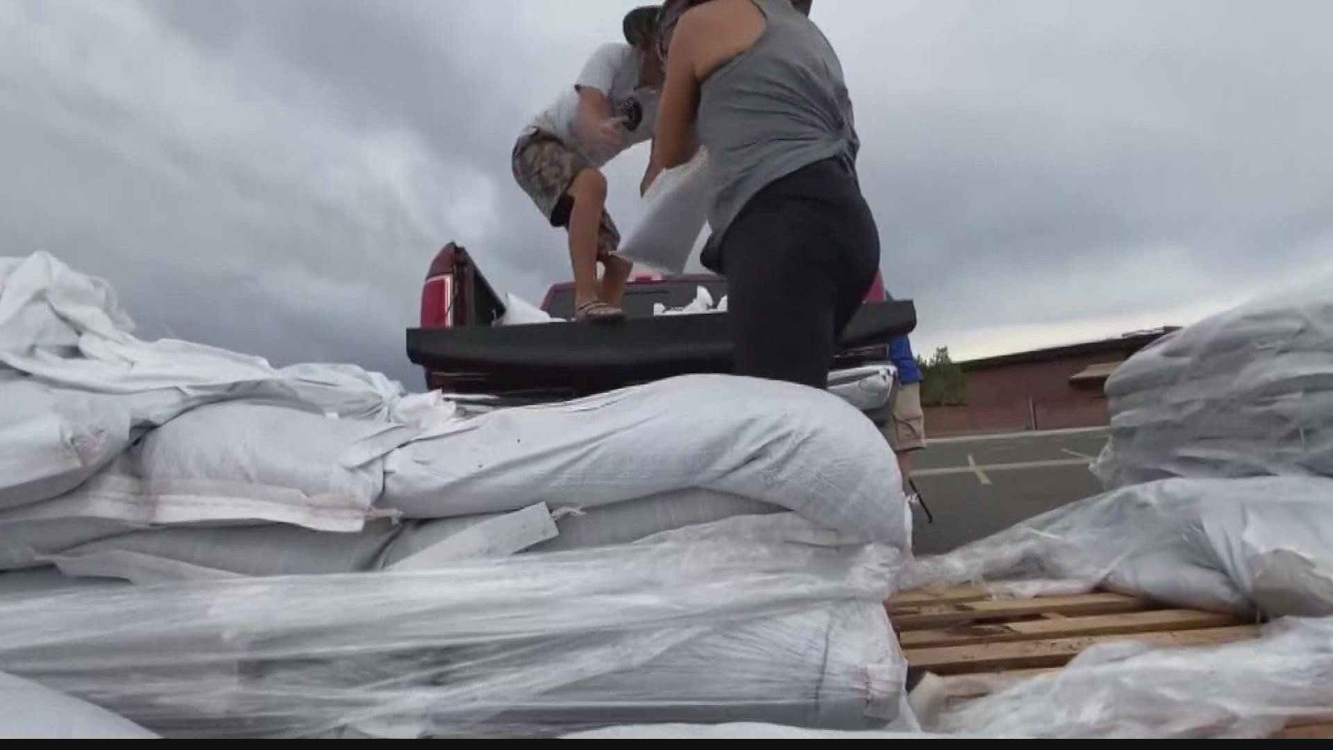 Gov. Doug Ducey has ordered members of the Arizona National Guard to help with flash flood mitigation efforts around Coconino County.