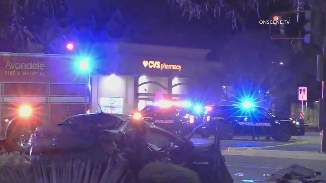 Fatal crash leaves 2 dead, injured in Avondale | 12news.com