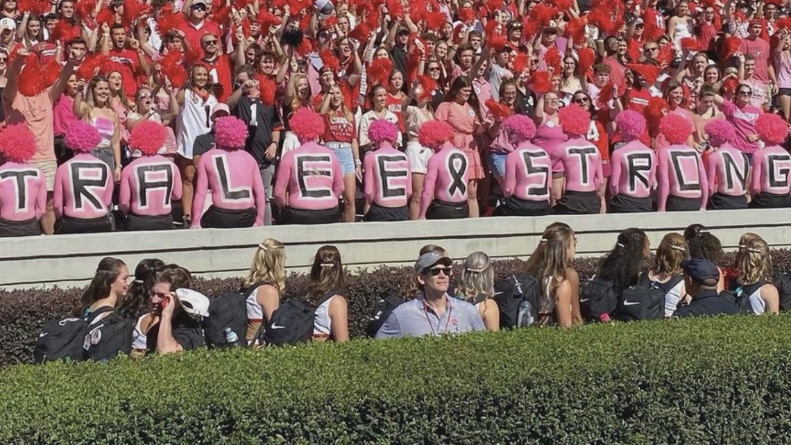 Georgia Bulldogs mendukung ibu Lembah melalui pertempuran kanker