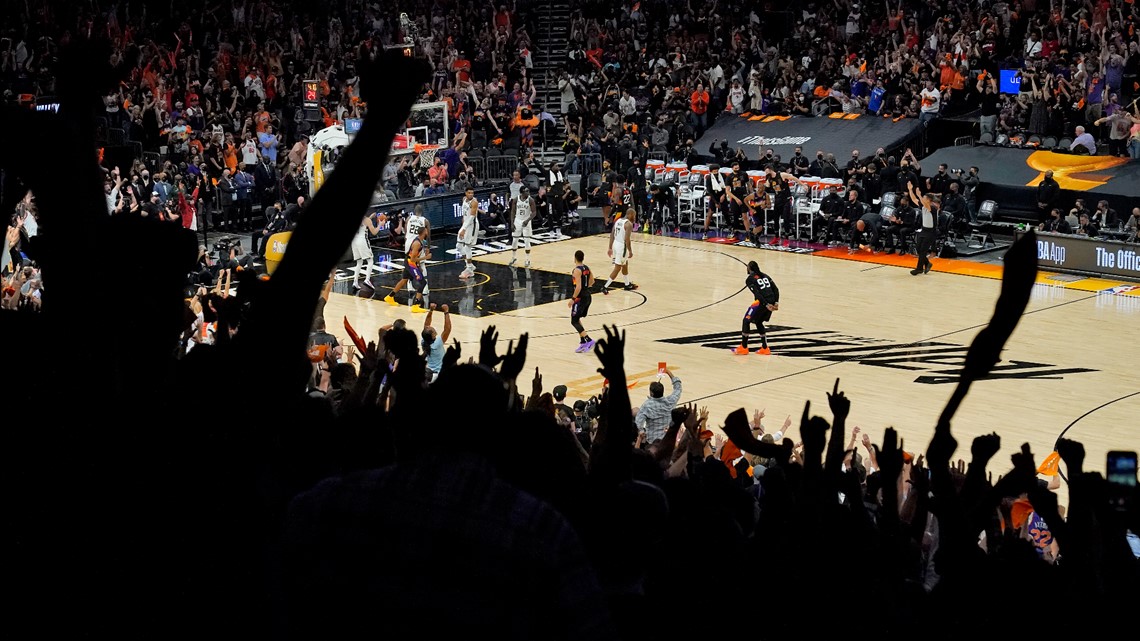 Even with loss, Suns fans embrace experience of Road Game Rally in arena -  Cronkite News
